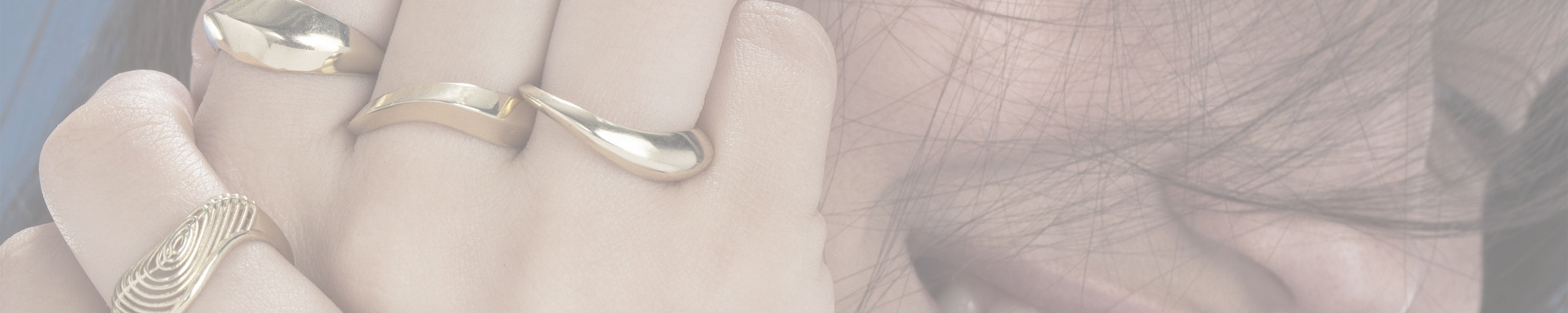 Gold rings without stones