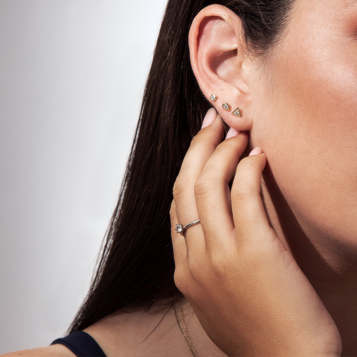 Diamond solitaire ring 20 points round profile