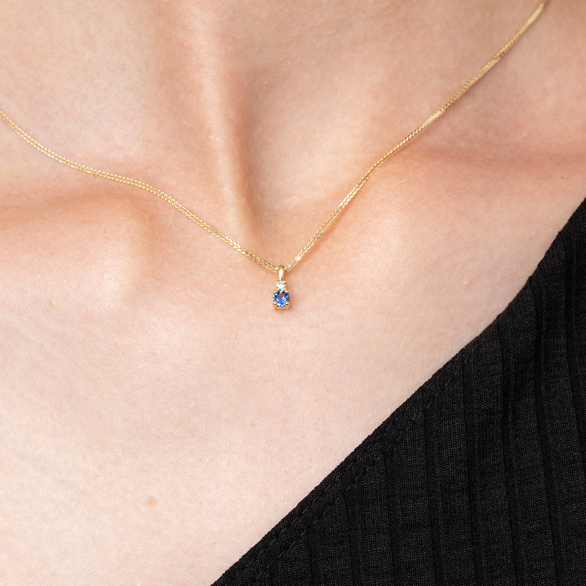 Classic diamond and sapphire necklace