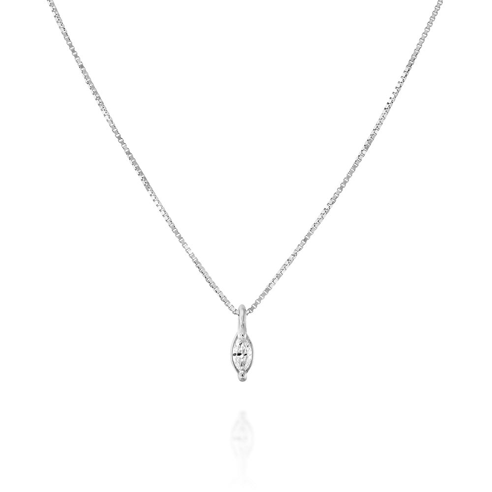 Solitaire necklace, marquise diamond (7 points) inlaid with teeth