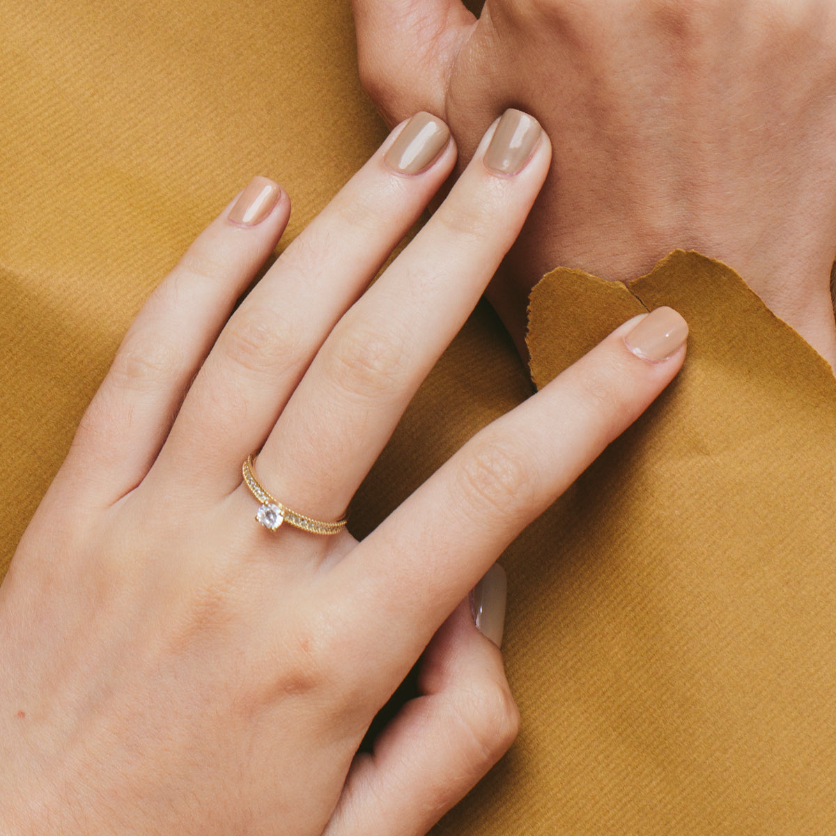 A special solitaire ring set with a round diamond