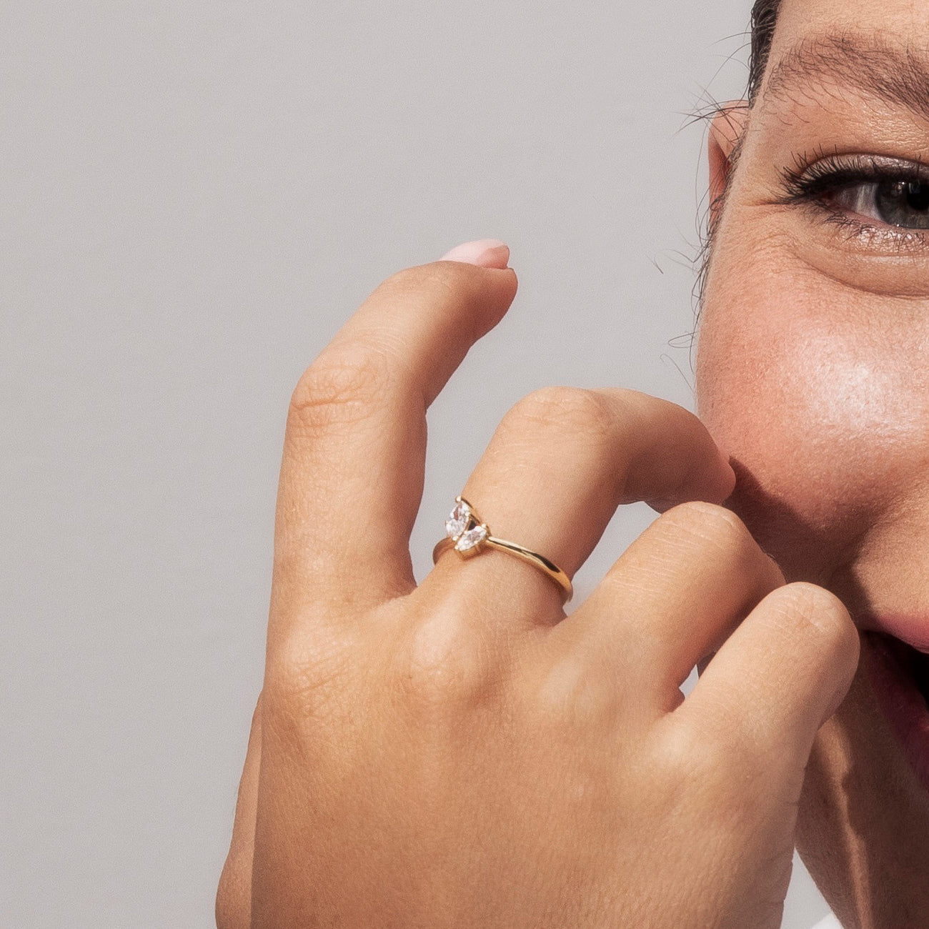 A special gold ring set with marquise-cut laboratory diamonds