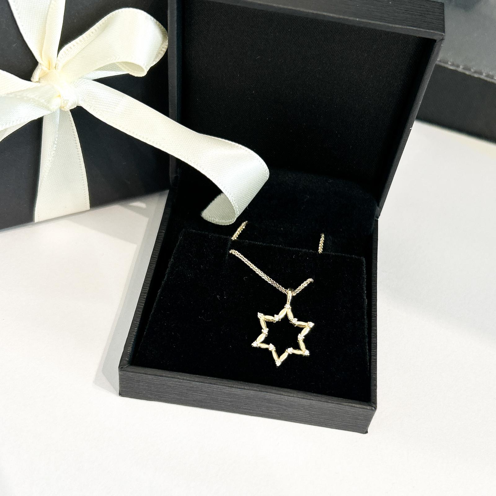 Magnificent Star of David pendant studded with diamonds