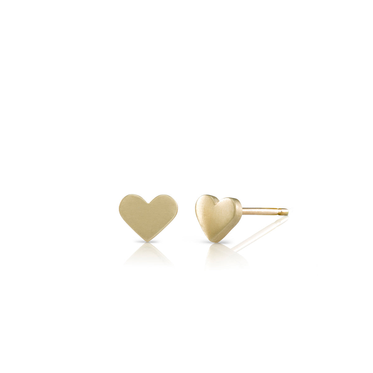 Gold earrings in the shape of a heart