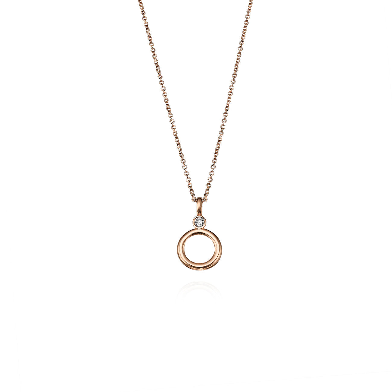 Round gold pendant necklace