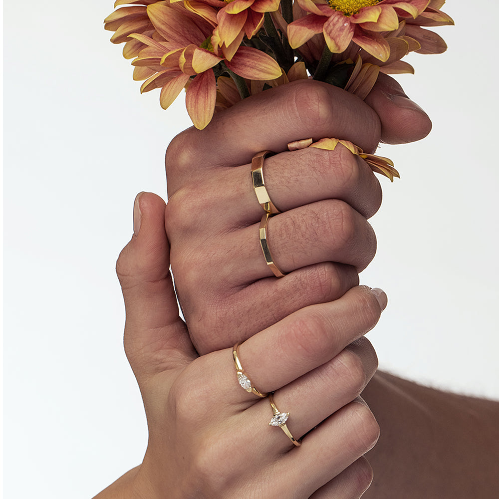 Wedding ring with flat ribs, wedding ring for man and woman, geometric design ring