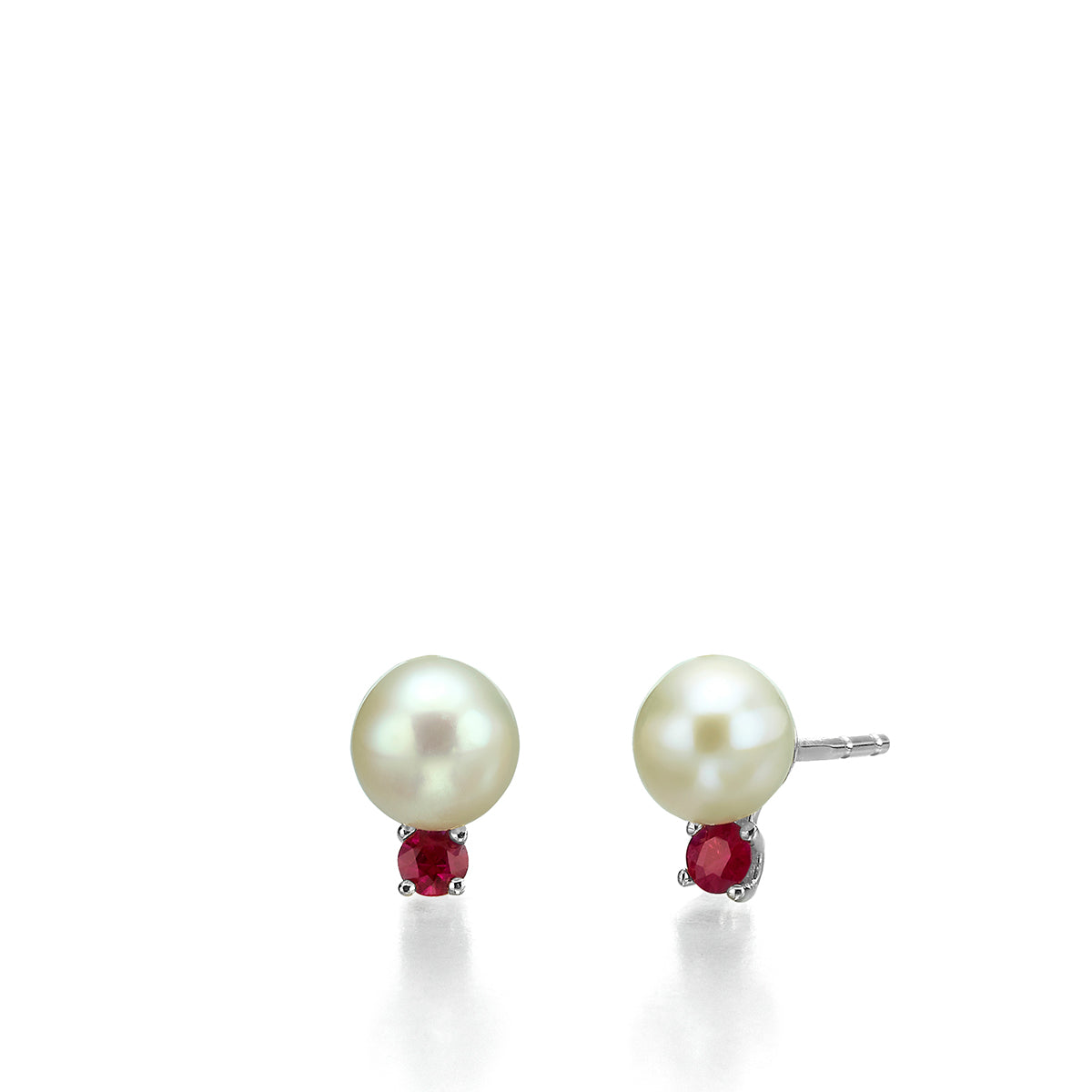 Stud earrings with pearls and rubies