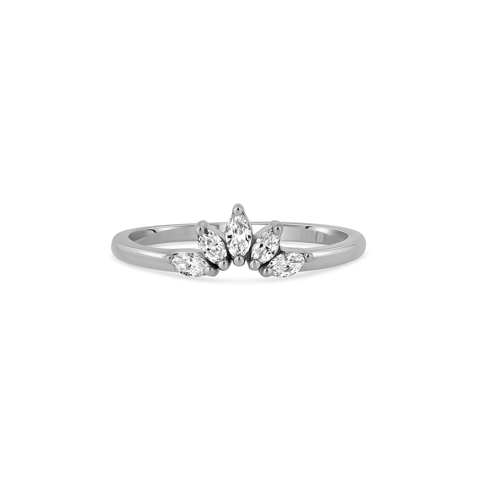 Gold ring set with 5 laboratory marquise diamonds