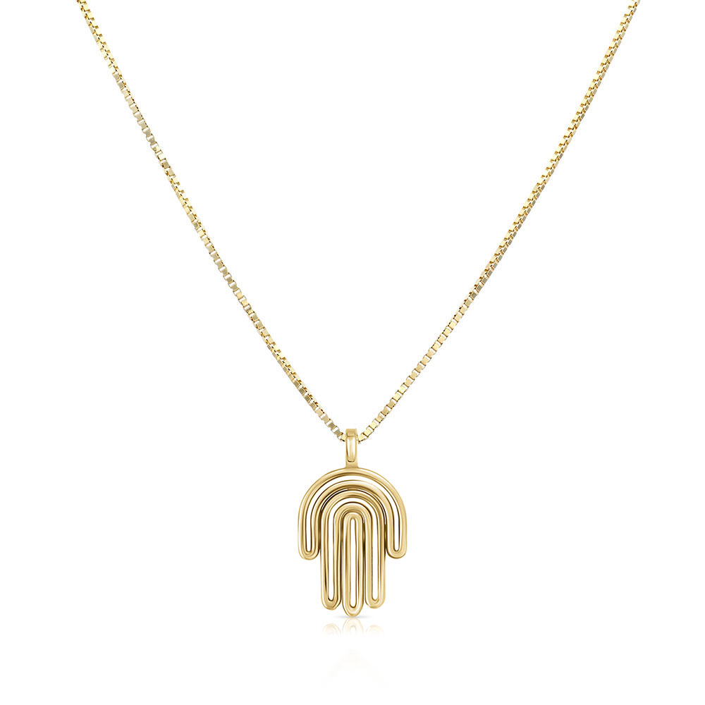 A special hamsa pendant gold chain