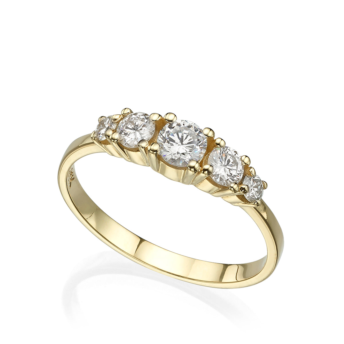 A gold ring inlaid with 5 laboratory diamonds, 70 points, inlaid with teeth