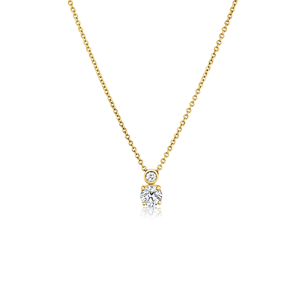 A special gold chain inlaid with laboratory diamonds in two sizes in a frame and teeth inlay