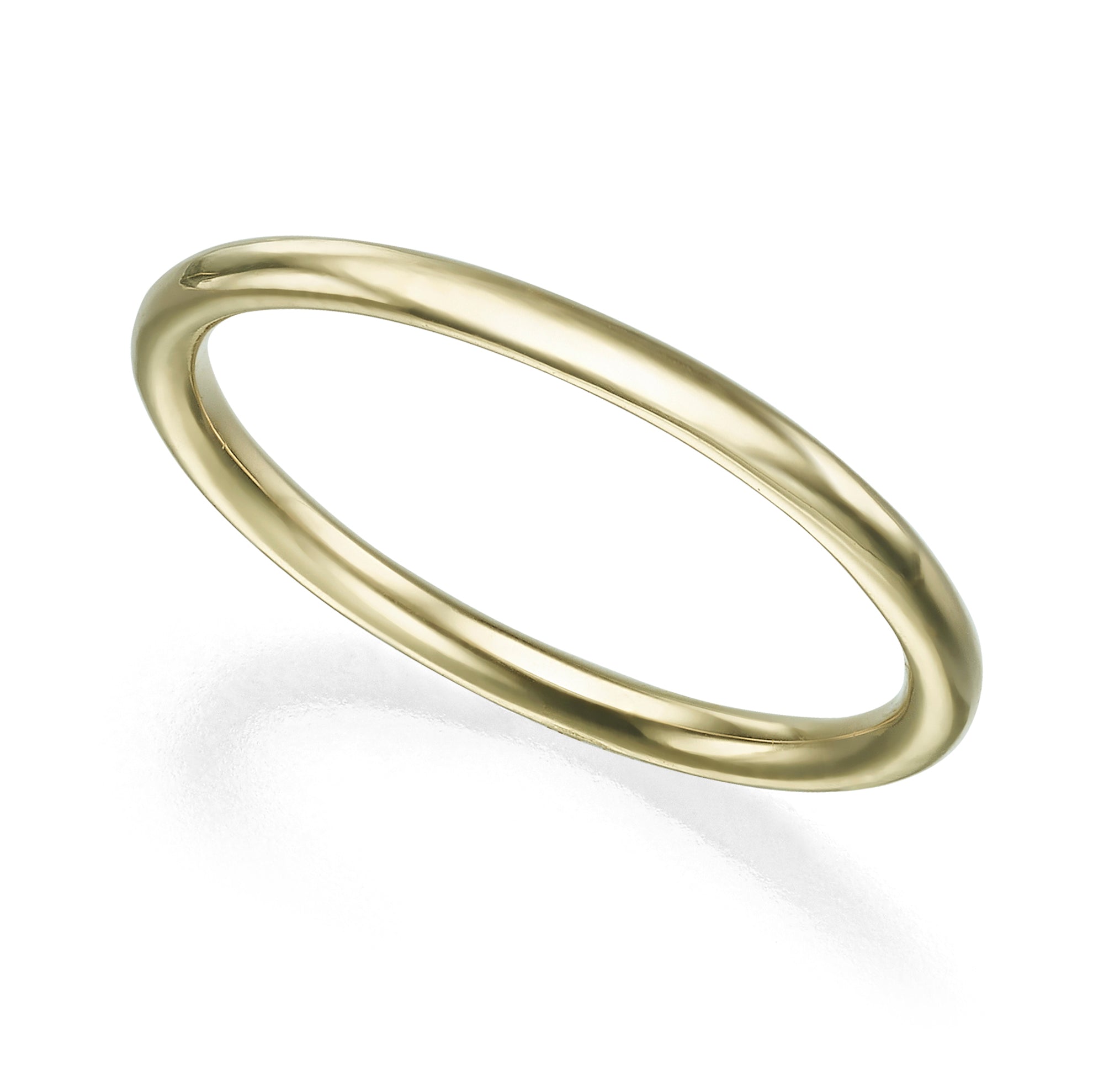 Thin round gold ring