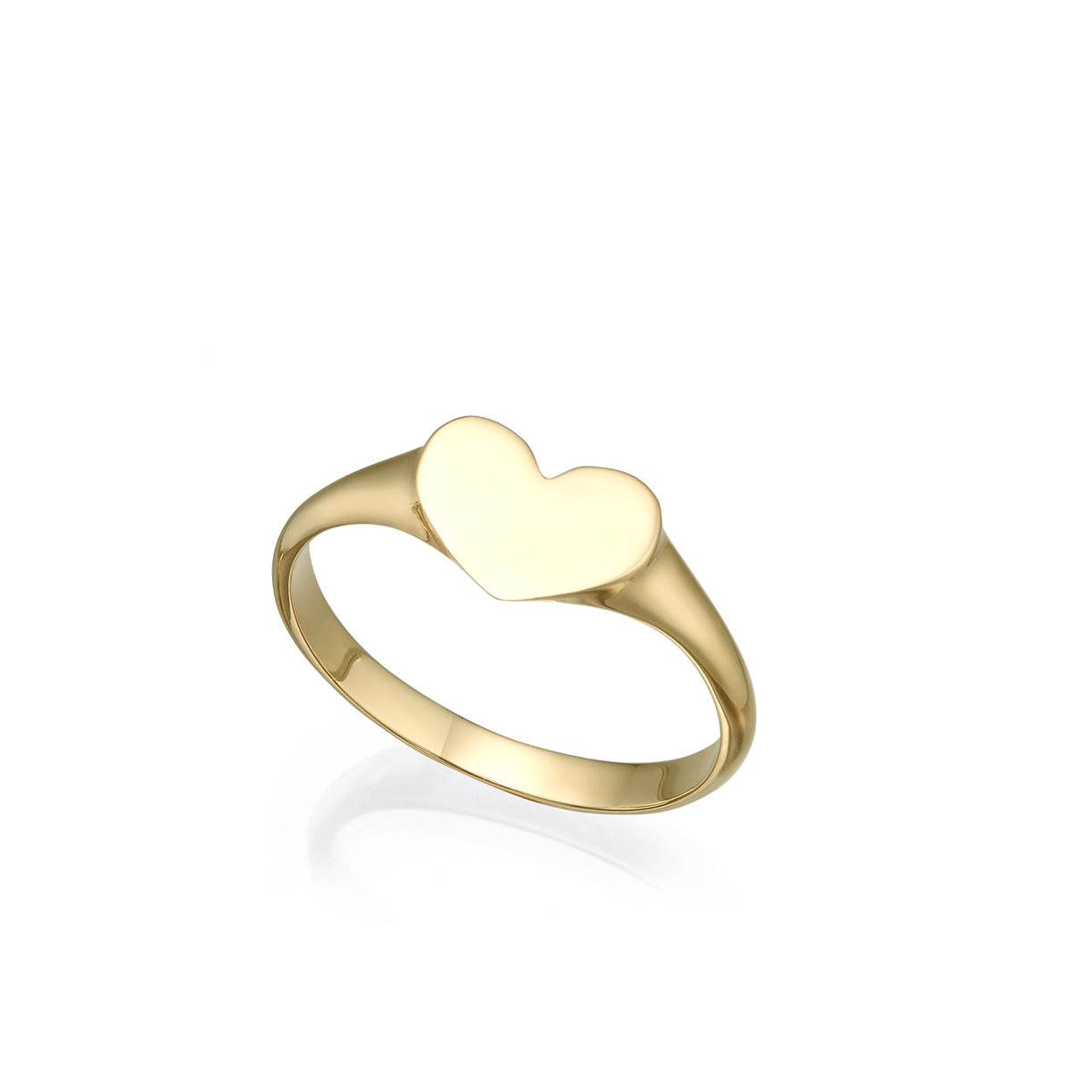 A heart seal gold ring