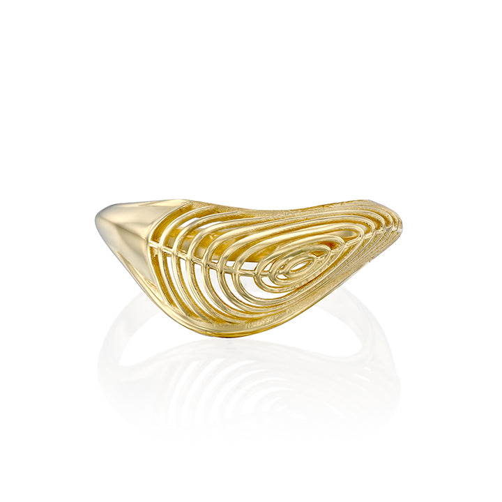 An impressive asymmetric gold ring in a wave shape