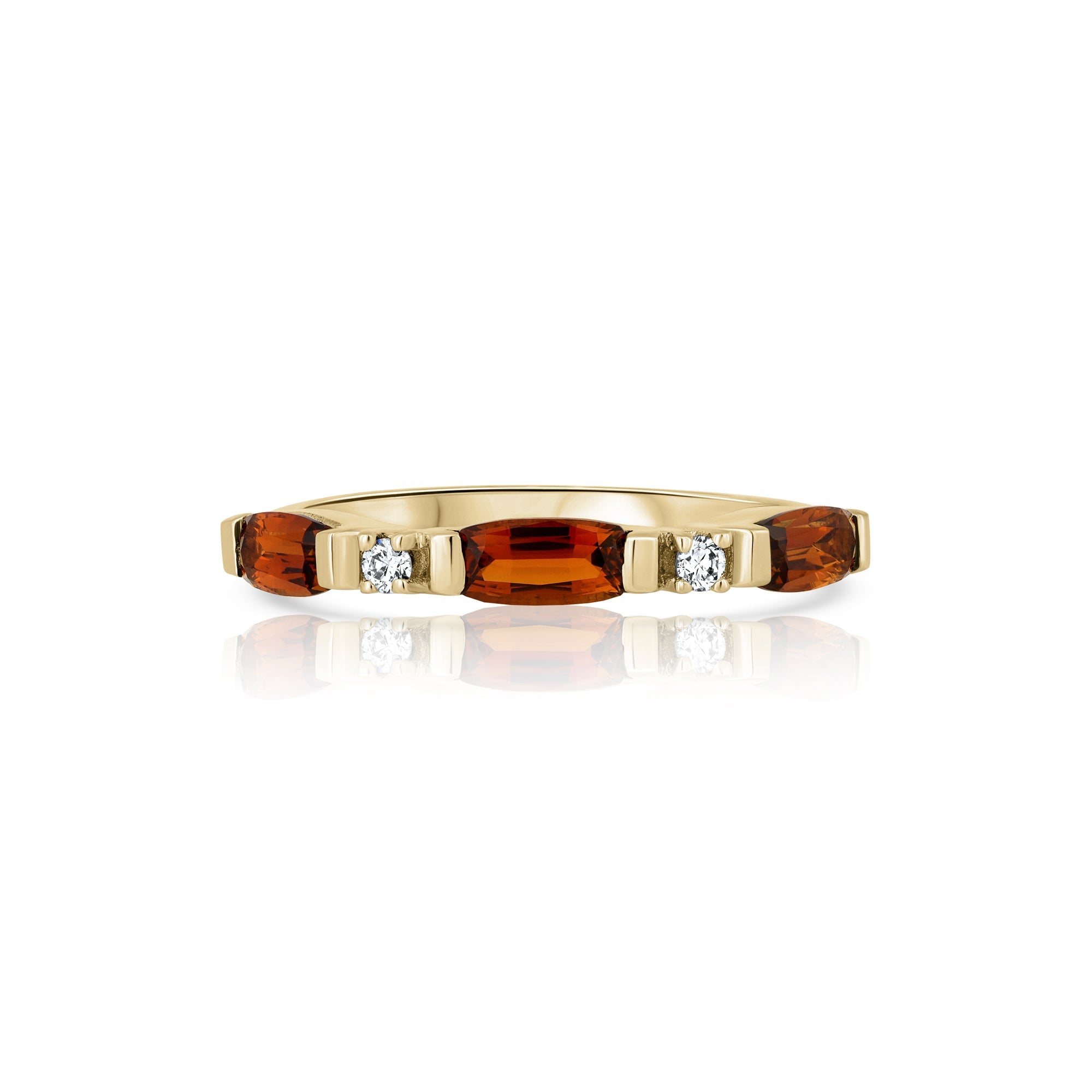 A special semi-internet ring inlaid with orange tourmaline