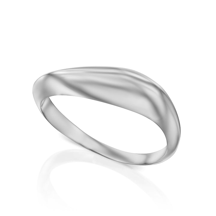 Wave shaped thick organic gold ring