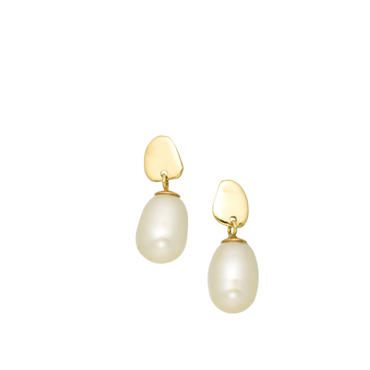 Dangling gold and pearl earrings
