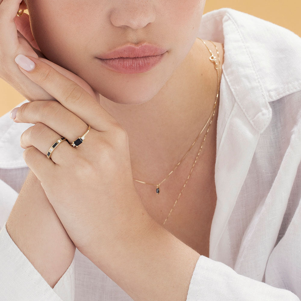 Solitaire necklace, marquise-cut black diamond (15 pts)