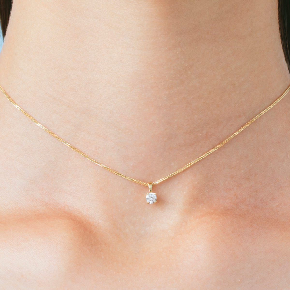 Classic lab diamond necklace 0.30ct