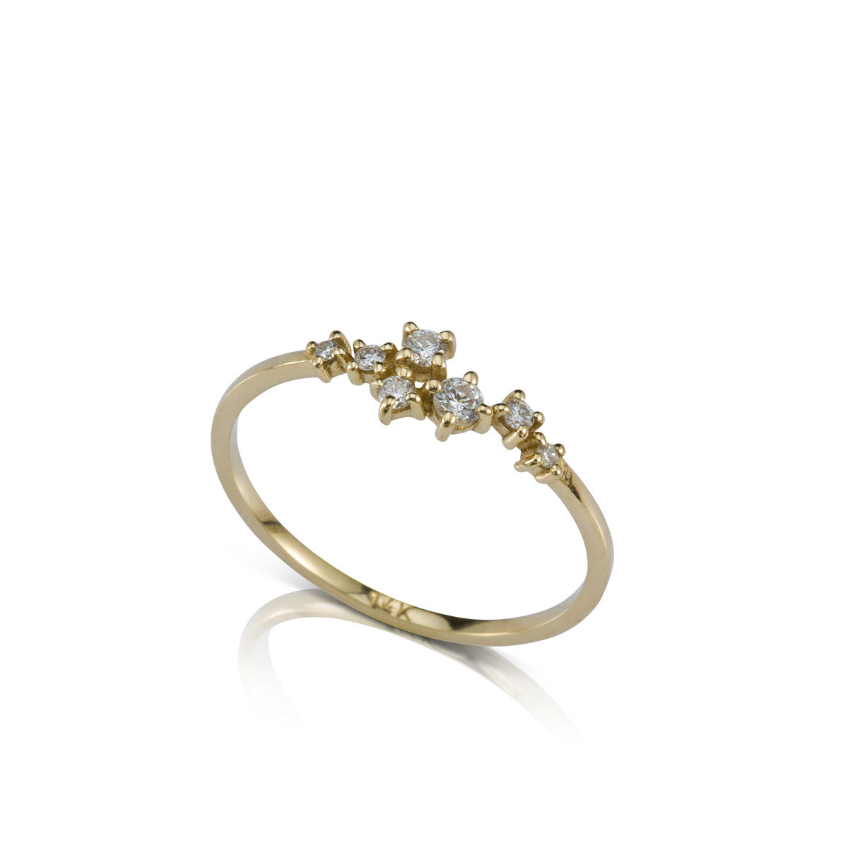 A fine and special gold ring studded with diamonds of varying sizes