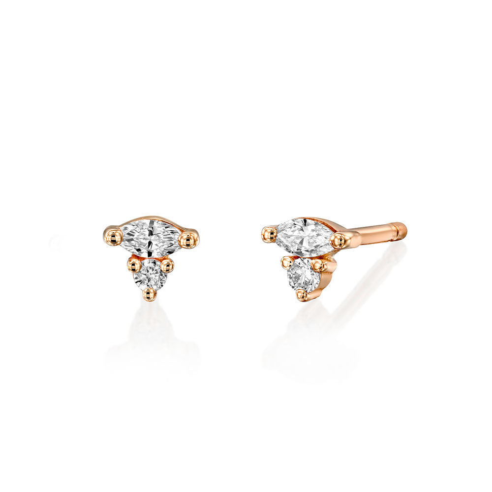 Special attached diamond earrings in a marquise cut (5 points) and a circle