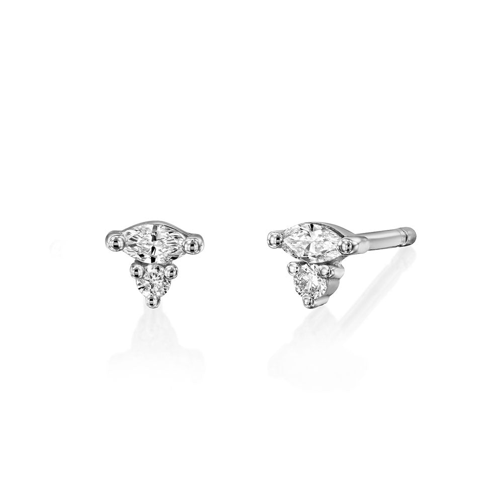Special attached diamond earrings in a marquise cut (5 points) and a circle