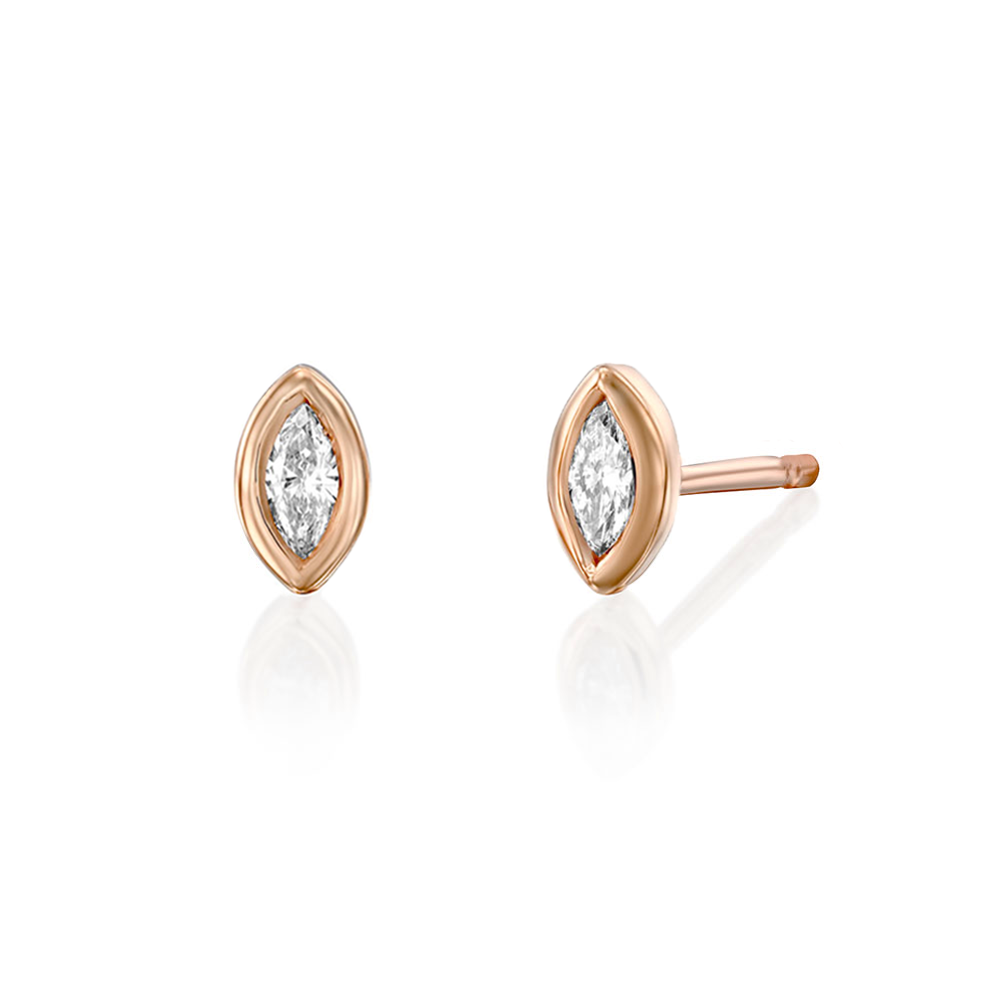 Marquise-cut diamond earrings (14 points) in cup setting