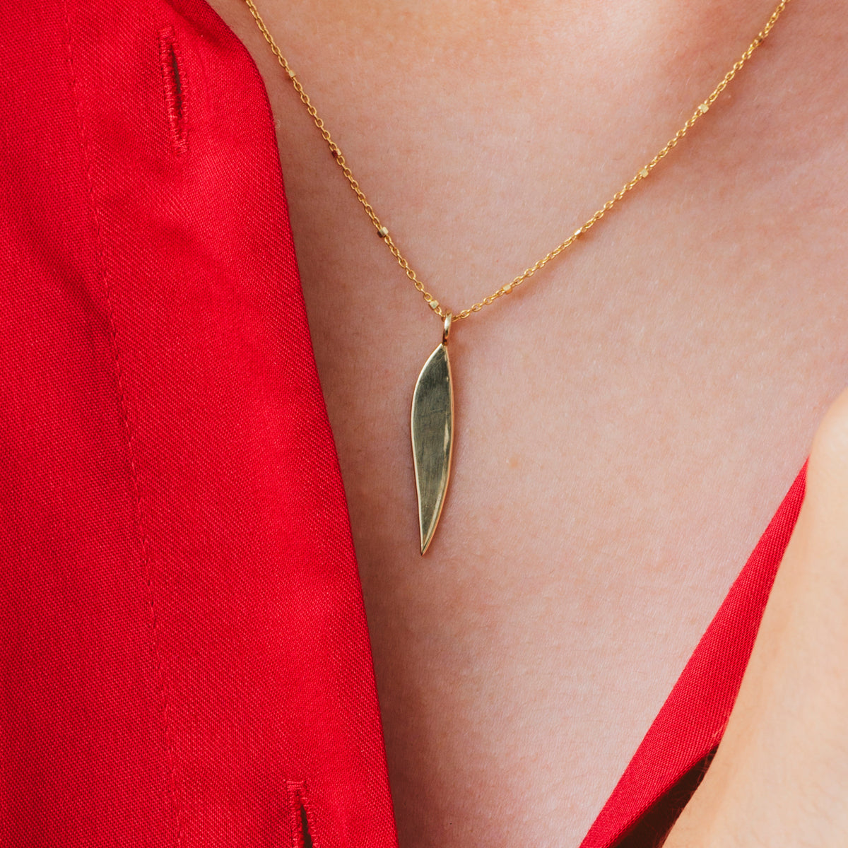 A special gold name necklace