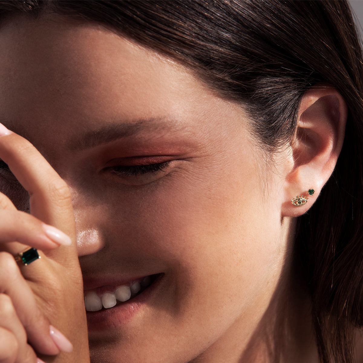Emerald stud earrings