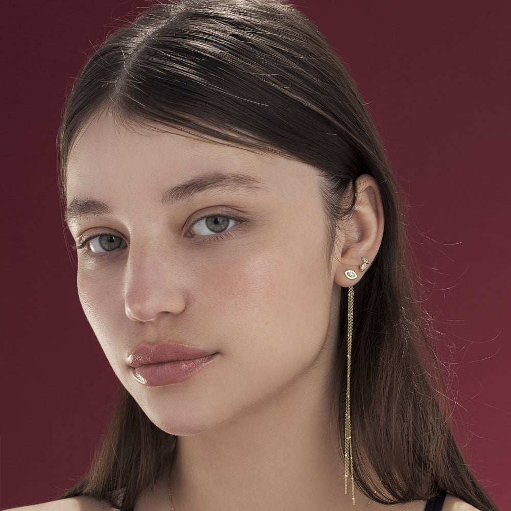 Marquise-cut diamond earrings (14 points) in cup setting