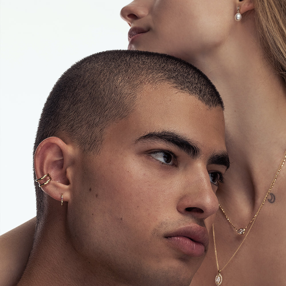 Double gold hoop earring, the helix without a hole