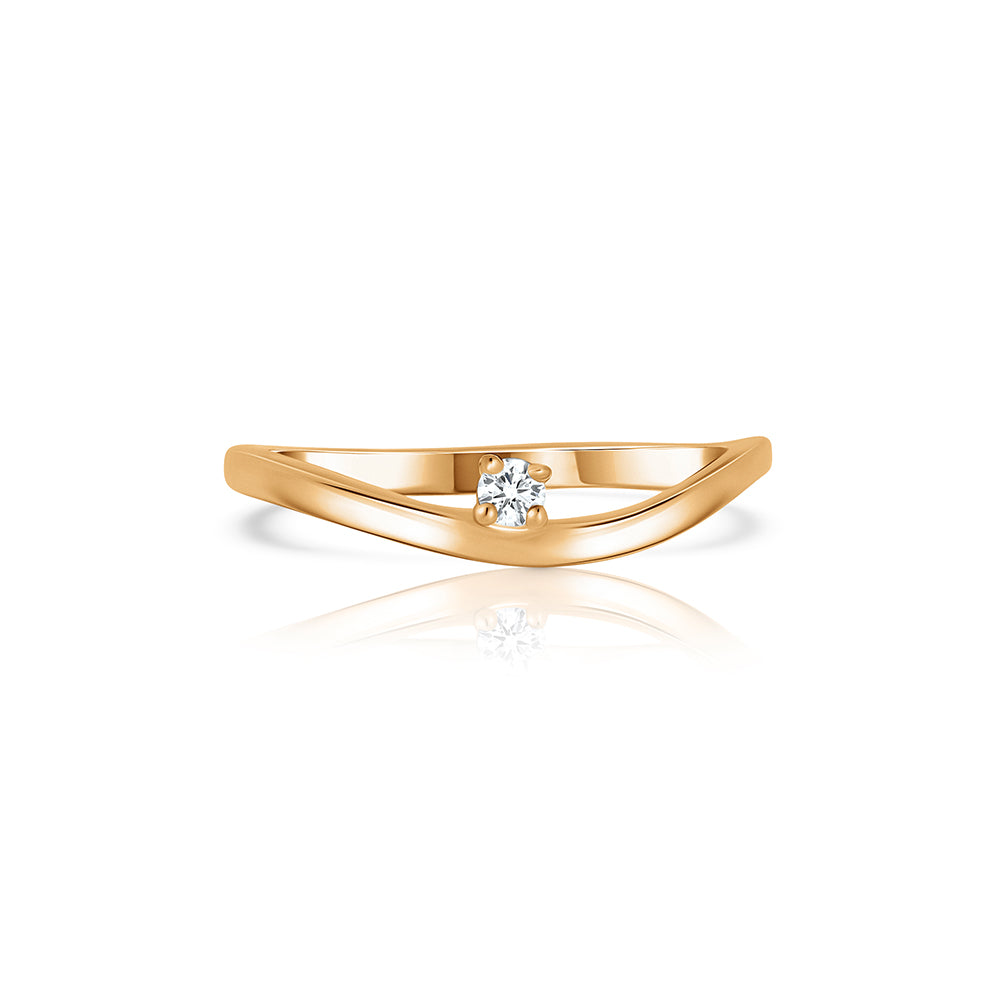 A fine and special gold ring set with a laboratory diamond weighing 5 points