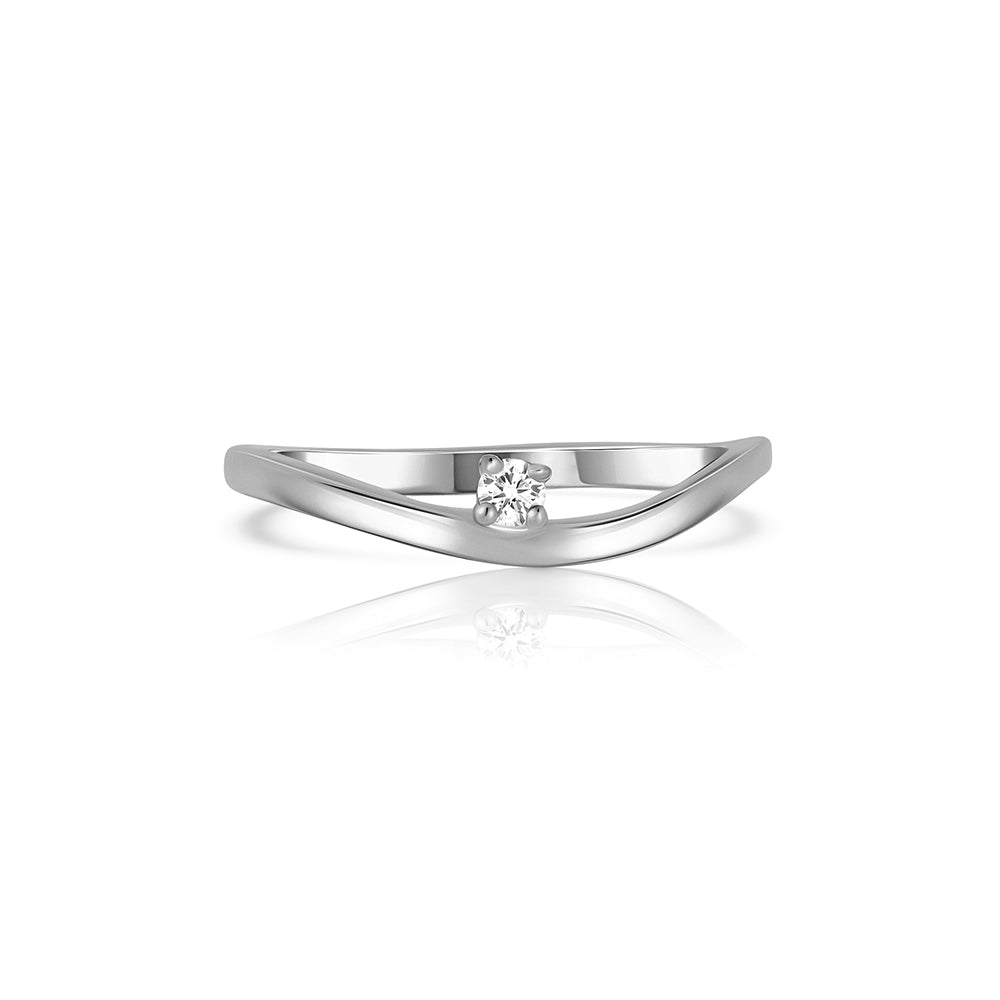 A fine and special gold ring set with a laboratory diamond weighing 5 points