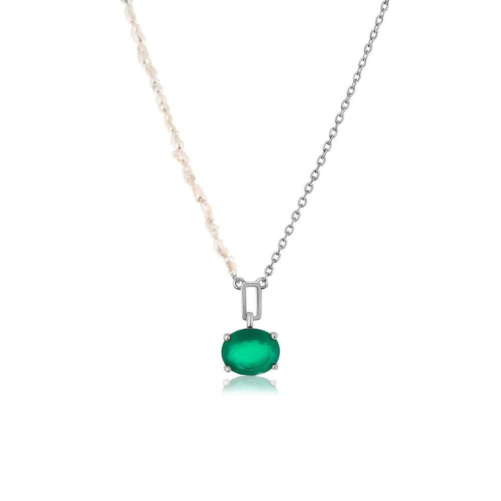 Gold necklace with mother of pearl and oval green onyx