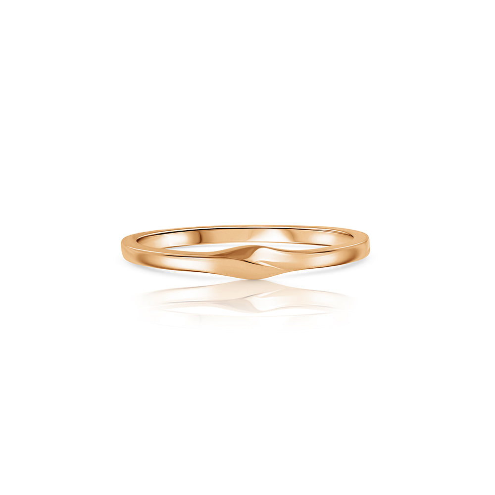 A thin wedding ring with a twist in the front part