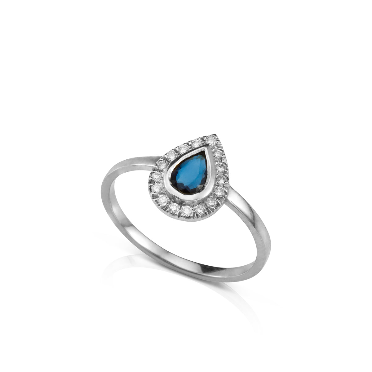 A classic gold ring set with drop-shaped sapphires and diamonds all around