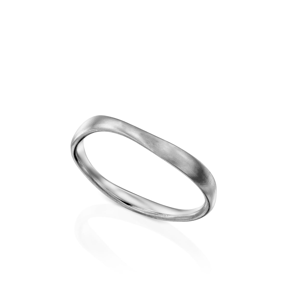 Asymmetric wedding ring