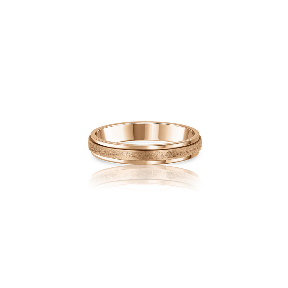 Flat wedding ring 4 mm wide with a prominent band