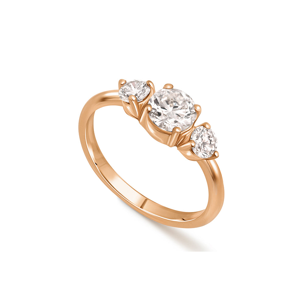 Trio gold and diamond ring. Engagement ring set with 3 laboratory diamonds. Central diamond weighing 1 carat.