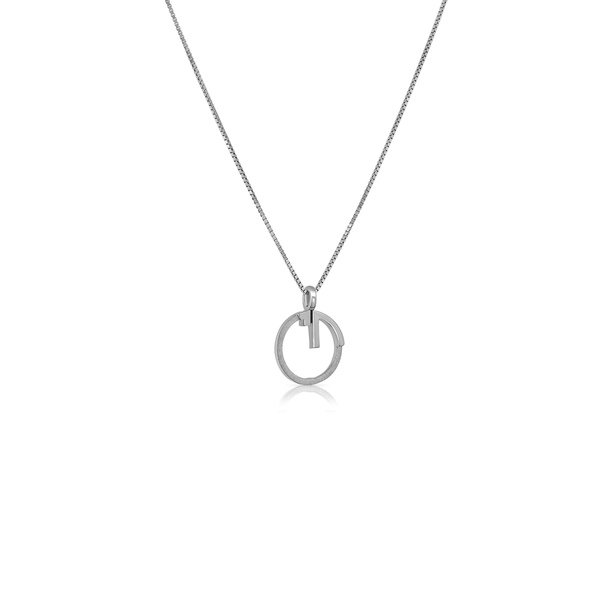 A gold chain designed with a modern and special "living" pendant