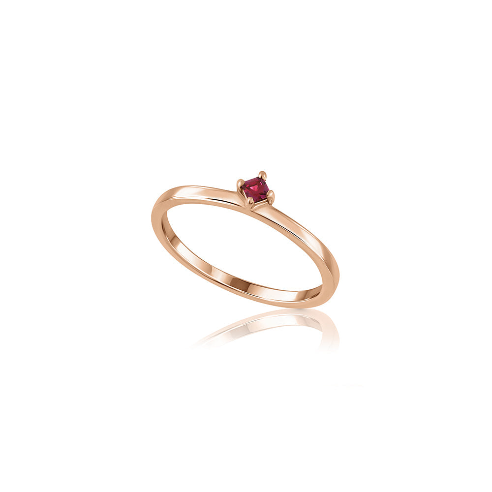 A fine and special gold ring studded with princess rubies